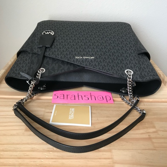 🌼Michael Kors Purse - Picture 4 of 13